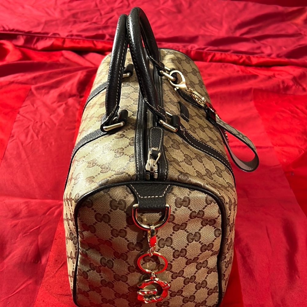 Authentic GUCCI Duffle Bag GG  Leather/wallet  Gucci Vintage Wallet/ small spot! - Picture 5 of 16